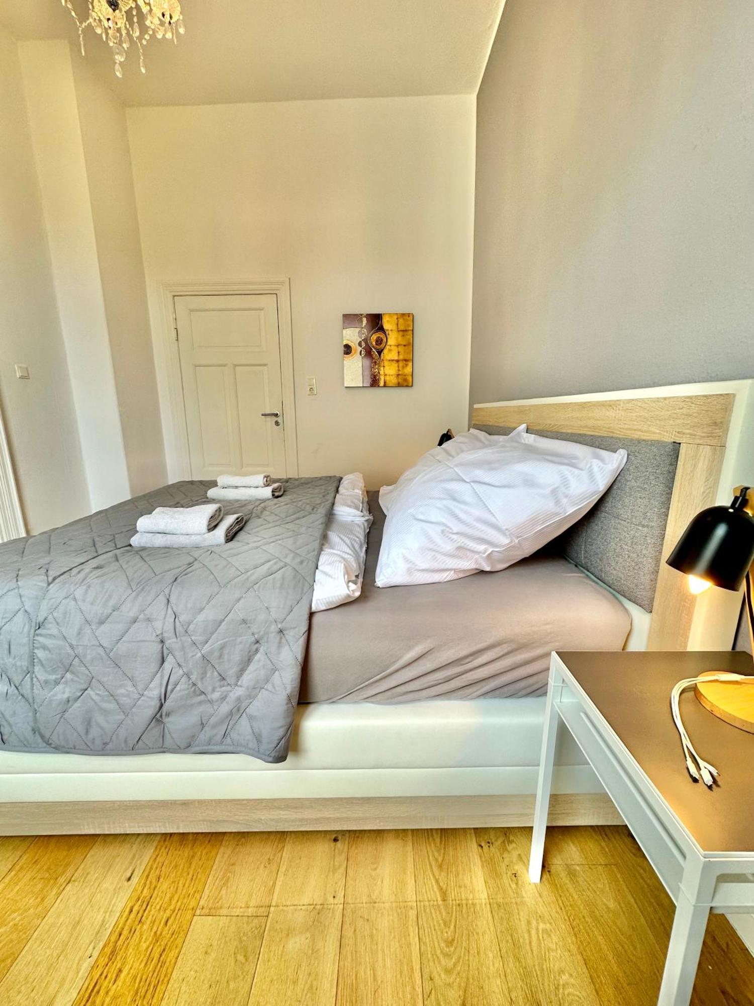 Geraeumiges City-Apartment Mit 2 Badezimmer Und Parkplaetzen D46-Og 奥尔登堡 外观 照片